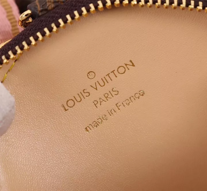 6473ee321422e156962cbdd1b4bf57e2.jpg_720x720q80.jpg_ Louis Vuitton Mono Pink Belt Multi Pochette Bag (With Box)