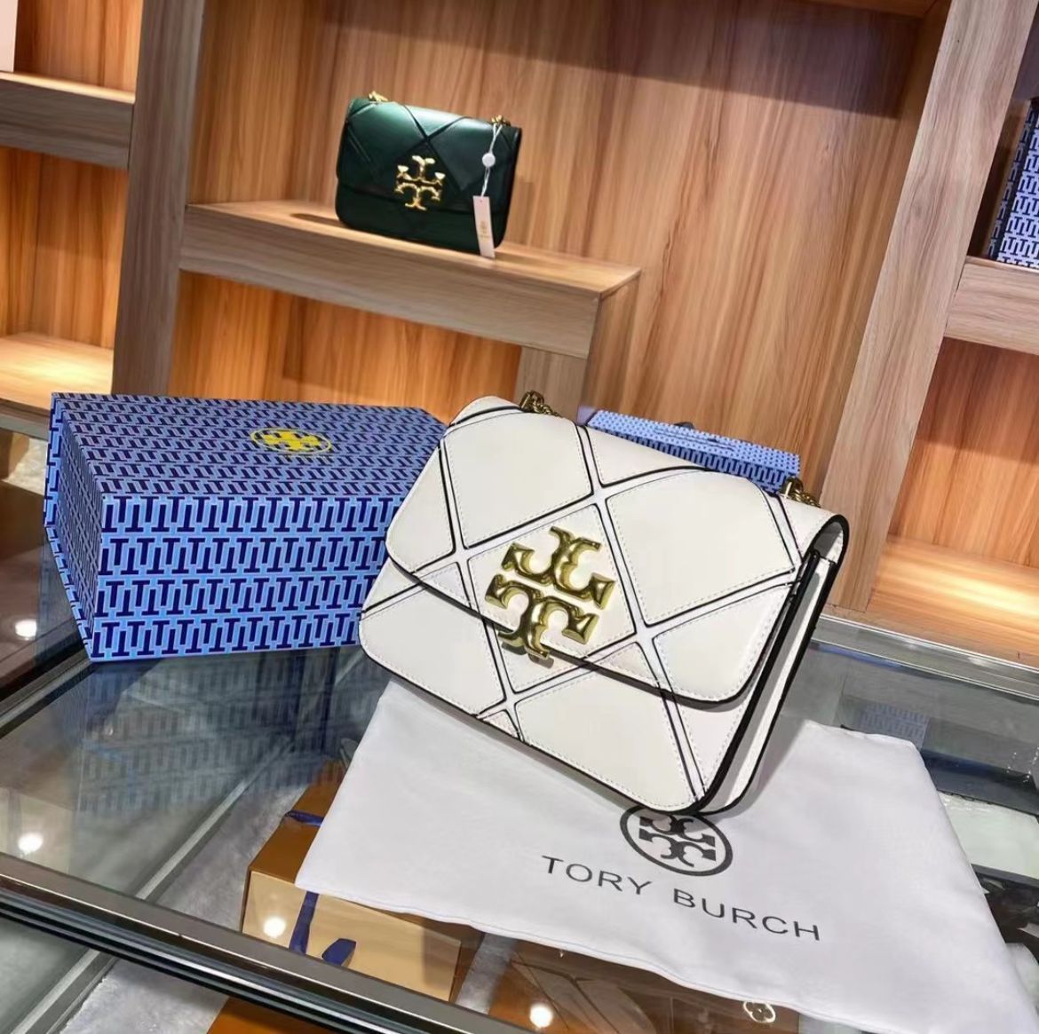 Tory Burch Eleanor White Diamond Cut Sling Bag (With Box)