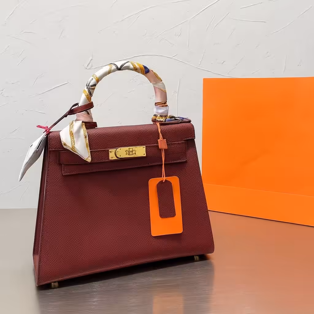 WhatsApp Image 2025-11-15 at 7.22.25 PM Hermes Kelly 28cm Red Premium Handbag (With Double Box)