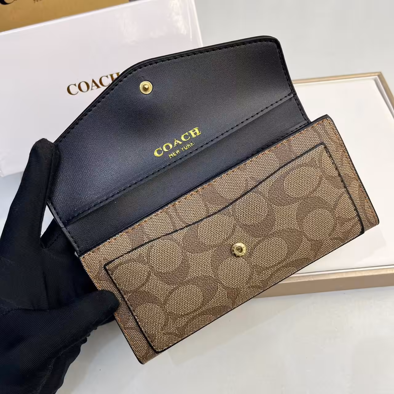 Coach Brown 3 Fold Envelop Signature Wallet